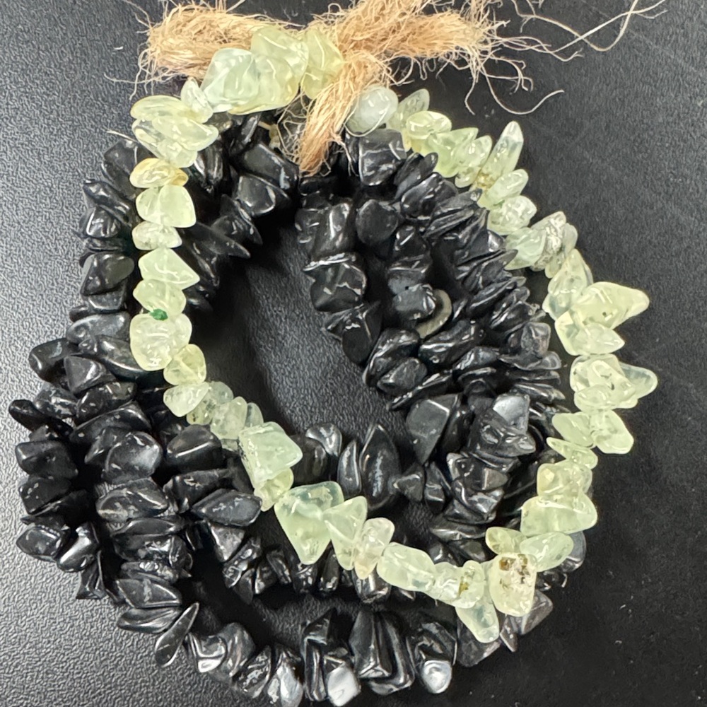 Elegant Black and Green Stone Bracelet Set
